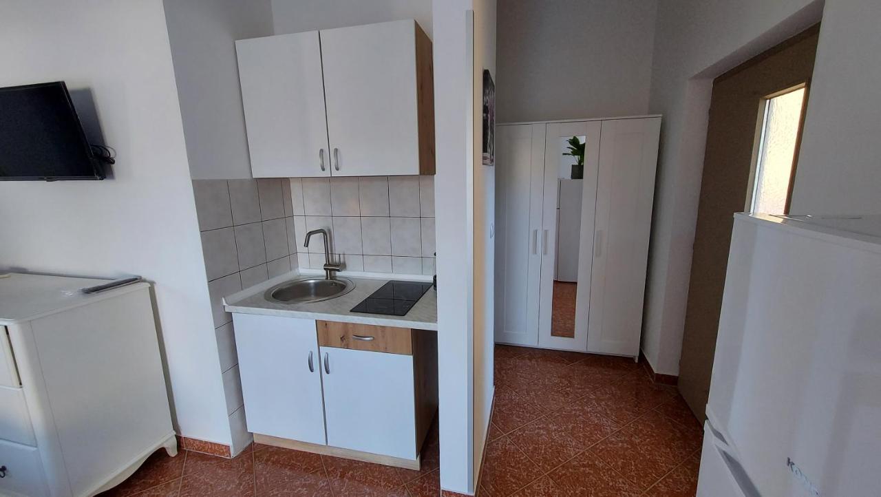 Appartamento Soline Ada Pjescana Uvala Esterno foto