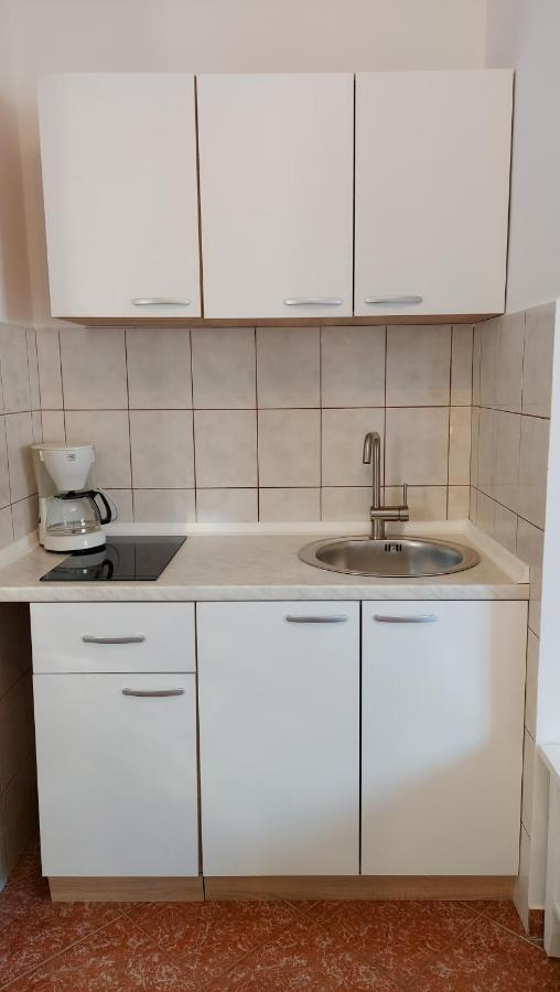Appartamento Soline Ada Pjescana Uvala Esterno foto