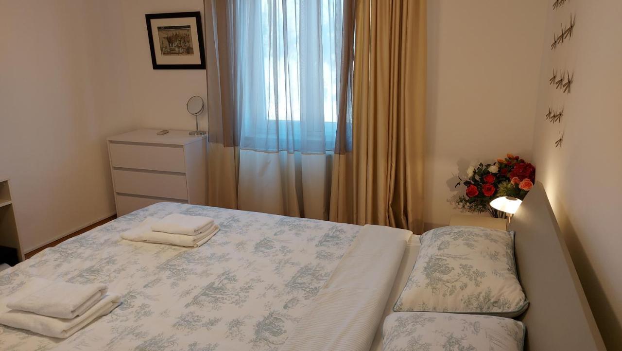 Appartamento Soline Ada Pjescana Uvala Esterno foto